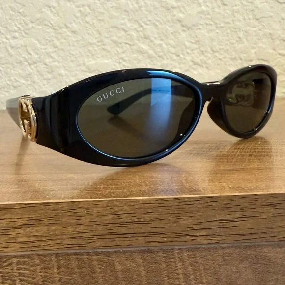 Gucci Women's Sunglasses GG1660S - Picture 6 of 9